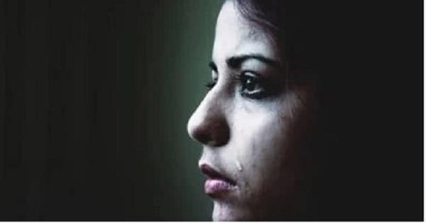 كيف تحولين جراح الماضي إلى طاقة تدفعك للأمام؟.. خبراء علم النفس يوضحون
