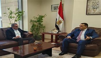 التمثيل التجاري يضع خطة لتعزيز صادرات الملابس الجاهزة والمنسوجات