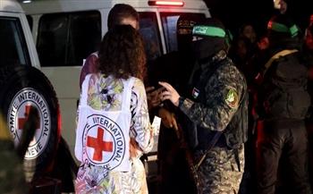 مصادر للقاهرة الإخبارية: سيتم خلال مدة الـ 60 يوما تبادل عدد من الأسرى الفلسطينيين مقابل نصف عدد المحتجزين