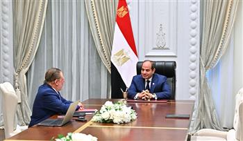 الرئيس السيسي يجتمع مع محافظ البنك المركزي