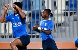 شيكو بانزا يشارك في مران الزمالك بعد اجتياز الكشف الطبي 