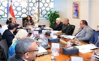 منال عوض تترأس أول اجتماع لمجلس إدارة تنظيم إدارة المخلفات