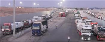 الهلال الأحمر: قافلة "زاد العزة" الـ18 محملةً بأكثر من 85 ألف سلة غذائية إلى قطاع غزة