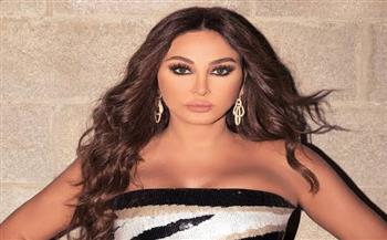 إليسا تقترب من إطلاق ألبومها الجديد بلهجات متعددة