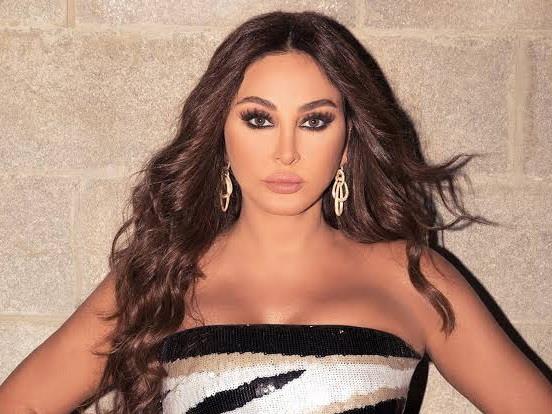 إليسا تقترب من إطلاق ألبومها الجديد بلهجات متعددة