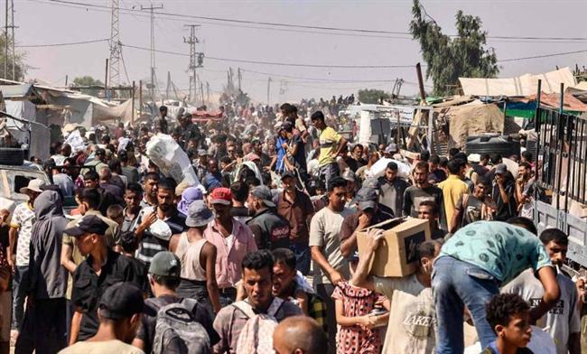 استشهاد 18 فلسطينيًا من منتظري المساعدات برصاص الاحتلال وسط غزة