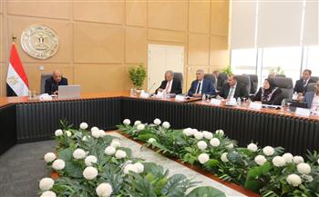 وزير الكهرباء يوجه بمجابهة ارتفاع الأحمال وزيادة الاستهلاك لتأمين الشبكة الموحدة