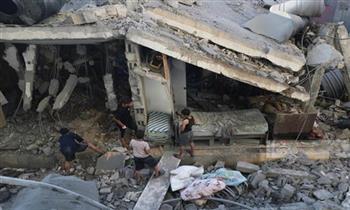 إعلام فلسطيني: شهداء ومصابون في قصف الاحتلال لمنزل وسط قطاع غزة