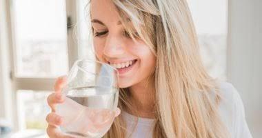 لهذه الاسباب .. لا تتناول المياه المثلجة وجسدك ساخن!