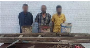 القبض على 3 أشخاص ينقبون عن الآثار داخل عقار بالقاهرة 