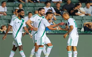 أهلي جدة يكتسح القادسية ويتأهل لنهائي بطولة السوبر السعودي