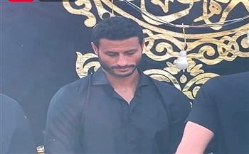 محمد الشناوي يتلقى العزاء في والده بمسقط رأسه بكفر الشيخ