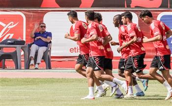 محمود الخطيب يحضر المران الجماعي للأهلي استعدادًا للقاء المحلة