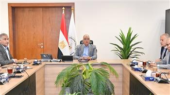 وزير الري يتابع الرؤية المستقبلية للنهوض بالعملية التحصيلية