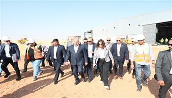وزير الصناعة: مشروع المخلفات بالعاشر من رمضان يدمج التنمية الصناعية والاستدامة البيئية