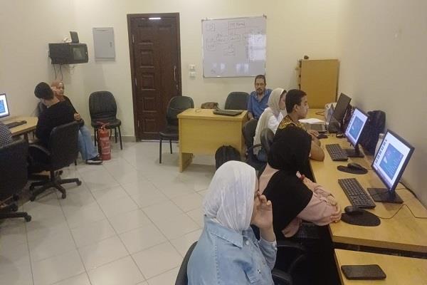 قصور الثقافة تواصل برنامج تنمية المهارات الرقمية للأطفال بروض الفرج