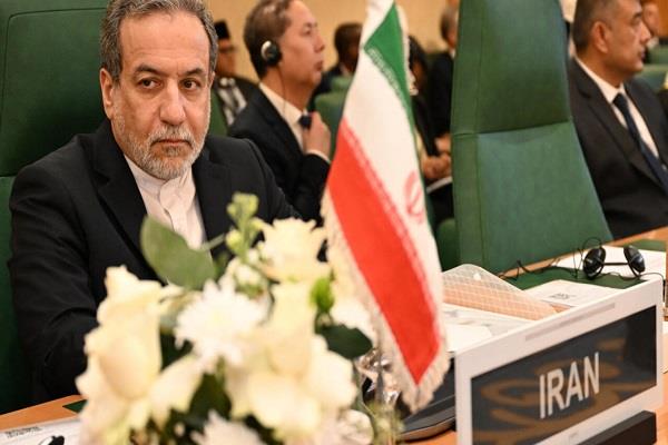 وزير الخارجية الإيراني: استئناف المحادثات النووية مع دول الترويكا الثلاثاء