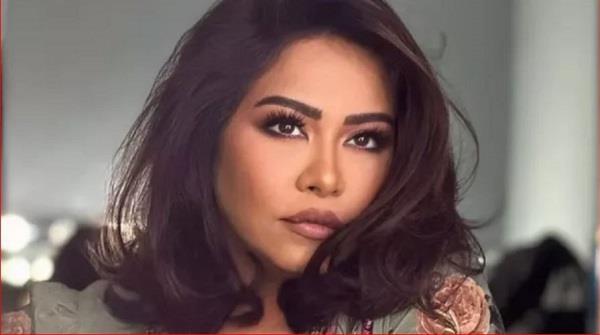 شيرين عبد الوهاب تحسم الجدل: قنطوش خارج حياتي القانونية والشخصية