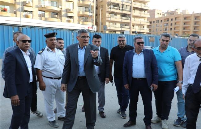 محافظ الجيزة يعاين مسارات بديلة لتخفيف الزحام أثناء تنفيذ محطة مترو المطبعة  
