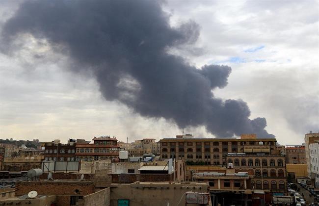 سلاح الجو الإسرائيلي يستهدف المجمع الرئاسي ومواقع حوثية في صنعاء