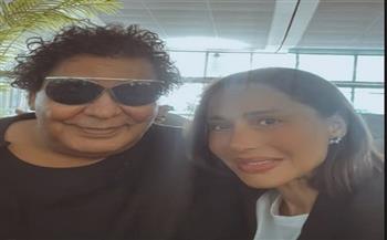 بعد تعافيه.. بسمة وهبة برفقة محمد منير فى أحدث ظهور له