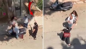 أم تطارد ابنتها بسكين حاد في شوارع تركيا.. فيديو صدم الجميع