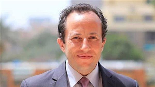 تخدم المواطن.. خبير اقتصادي يوضح أهمية مشروعات النقل والتنمية العمرانية