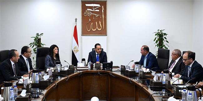 رئيس الوزراء يتابع آليات تنفيذ قانون تنظيم بعض الأحكام الخاصة بملكية الدولة في الشركات المملوكة لها