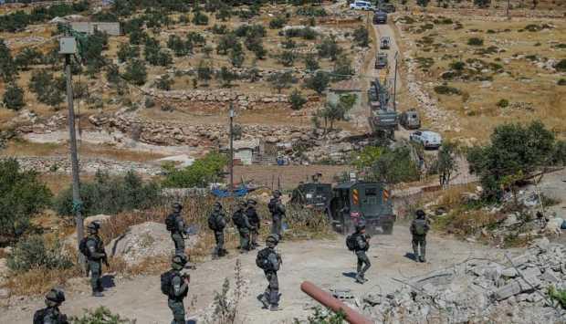 التلفزيون السوري: جيش الاحتلال يقتل مدنيا في محافظة القنيطرة بعد توغله بالمنطقة