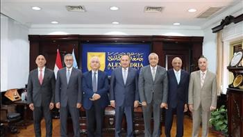 رئيس جامعة الإسكندرية يستقبل وفد جامعة بيروت العربية لتعزيز الشراكة الأكاديمية والبحثية