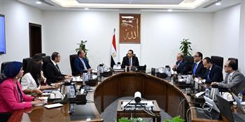 مدبولي يجتمع برئيس هيئة الرقابة المالية ورئيس البورصة في أول أيام عمل رئيسها الجديد