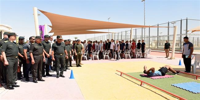 وزير الدفاع يتفقد اختبارات القبول بالأكاديمية العسكرية المصرية والكليات العسكرية