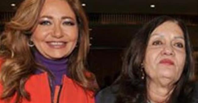 الفنانة ليلى علوي تحيي ذكرى رحيل والدتها