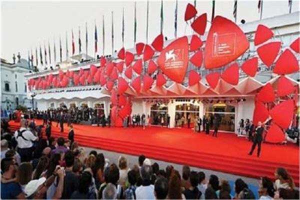 مهرجان فينيسيا السينمائي 82.. بريق النجوم يلتقي بصوت غزة  