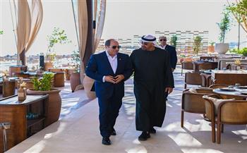 لقاء الرئيس السيسي والشيخ بن زايد قبل ختام زيارته لمصر.. صور