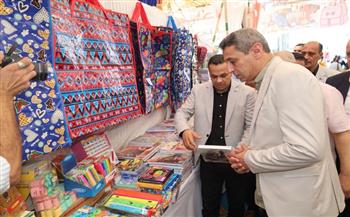 محافظ السويس يفتتح معرض "أهلاً مدارس" بحي الأربعين