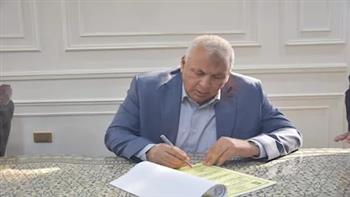 بحد أدني 219 درجة.. محافظ الوادى الجديد يعتمد المرحلة الثالثة للقبول بالصف الأول الثانوي العام
