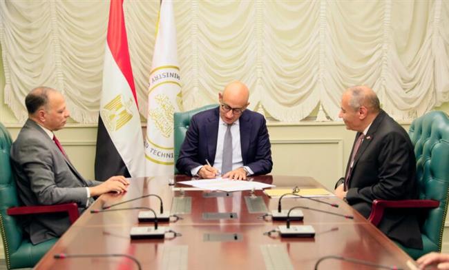 وزير التربية والتعليم يعتمد نتيجة امتحانات الدور الثاني لشهادة الثانوية العامة