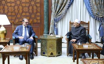 شيخ الأزهر يستقبل رئيس الهيئة القومية لسلامة الغذاء ويبحثان سبل التعاون لخدمة طلاب الأزهر