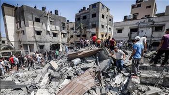 استشهاد 7 فلسطينيين في قصف محيط مدرسة تؤوي نازحين ومنزل بقطاع غزة
