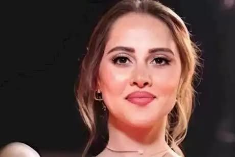 ياسمين رئيس تكشف سبب تقديمها فيلم "ماما وبابا"