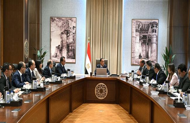 رئيس الوزراء يتابع جهود دعم صناعة الدواء في السوق المصرية ومؤشرات تطورها