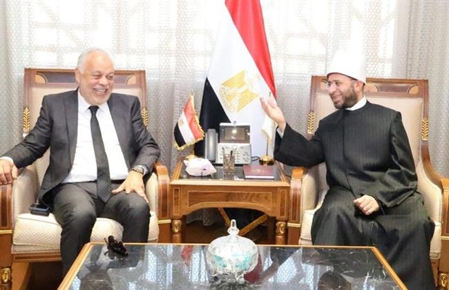 وزير الأوقاف يستقبل نقيب المهن التمثيلية لبحث التعاون في دعم الدراما الدينية والأنشطة الثقافية