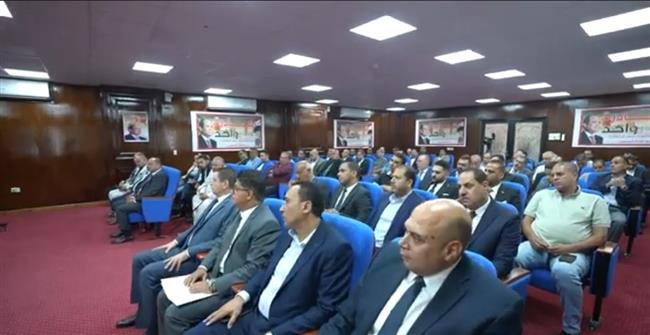 الداخلية تعقد اجتماع مع كبار التجار لبحث طرح مستلزمات المدارس بأسعار مخفضة   