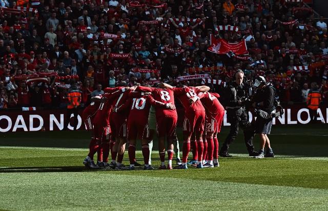 انطلاق مباراة ليفربول أمام أرسنال في قمة الدوري الإنجليزي 