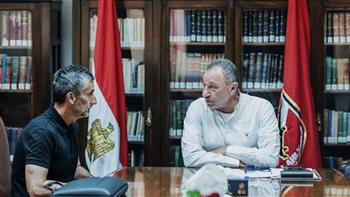 رحيل ريبيرو قريباً.. الخطيب يعقد اجتماعاً عاجلاً في الأهلي