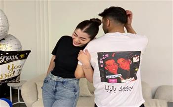 هشام جمال يعايد زوجته ليلى زاهر بمناسبة عيد ميلادها