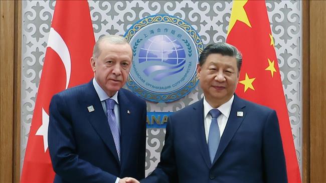 أردوغان يبحث مع نظيره الصيني القضايا الإقليمية والعالمية على هامش قمة شنغهاي للتعاون