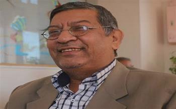 عصاميون عظماء| من الشرق والغرب.. كتاب يقرأ في كل وقت ومع جميع الأجيال