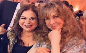 أسطورة الاستعراض نيللي تتألق في زفاف حفيدة فيروز 